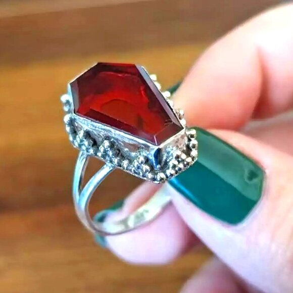 Garnet Coffin Gemstone  Sterling Silver Ring - Picture 1 of 1